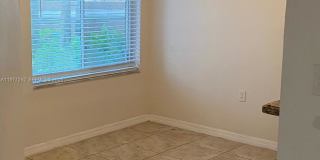 22104 Glenmoor Drive Gallery 4