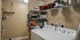 Two Bedroom with Garage near Grandview Gallery 12