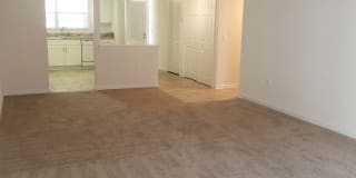 Riviera Park Apartments & Townhomes Gallery 15