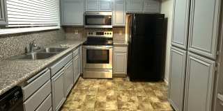 Luxurious 2 Bedroom, 2 Bath Condo in the Heart of Prime Hollywood Gallery 5