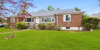 112 E Ackerman Avenue Gallery 1