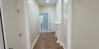 Bringhurst St W 451 Gallery 9