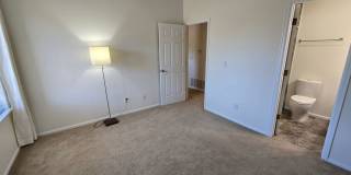 Beautifully Renovated, Top Floor, 2 Bedroom 2 Bath East Boulder Condo for Rent! Gallery 22