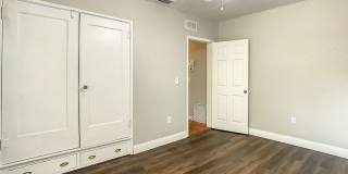 Charming Three bedroom one bath with huge backyard Gallery 34