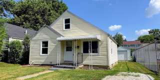 Three bedroom one bathroom home for rent Gallery 1