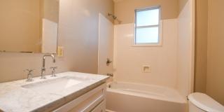 1021 Egania Street - A Gallery 7