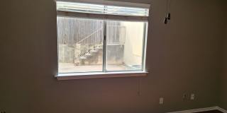 Spacious Townhome! Gallery 6