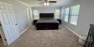 Spacious 6-bedroom, 2.5-bathroom home in Chandler, Welcome to the family friendly community of Sun Groves sitting on nearly 18,000 sq ft and one of the largest lots in the neighborhood. Gallery 29