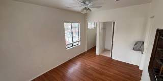 Charming 1x1 in Historic Old Town! Beautiful Original Hardwood Floors + Prime Location Gallery 7