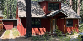 Cute 3Bd home available for a 3-6 month seasonal rental!! Call me to inquire today!! Gallery 1