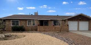 Three Bedroom Home with Bonus Room Gallery 1