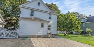 104 Sheridan Avenue Gallery 28