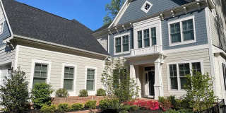 5 Bed 4 Bath LUXURIOUS CRAFTSMAN set in Bethesda Mews Gallery 1