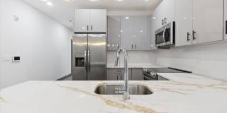 531 32nd Street Gallery 1