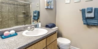 Whispering Hills Apartments Gallery 13