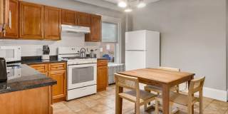 NO FEE Charming Lower Allston Duplex with New Hardwood Floors, Spacious Rooms Gallery 3