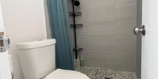 735 NE 37th Street Gallery 9