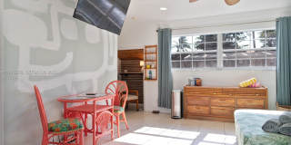 809 Southeast 14th Drive Gallery 4