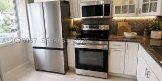 3591 Inverrary Dr Gallery 1