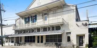 8120 OAK Street Gallery 1