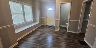 Updated 3 Bedroom, 1.5 Bathroom, Grace Tuxedo Beauty Available NOW! Gallery 14