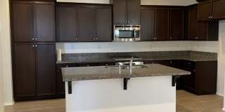 Beautiful large 3 bedroom home in Eastvale! Gallery 1