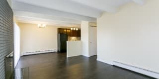 833 Dexter Gallery 23