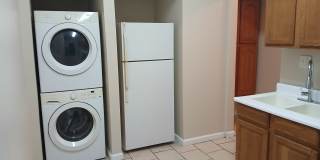 705-1 S. Poplar St Gallery 4