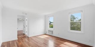 906 S WASHINGTON Street S Gallery 3