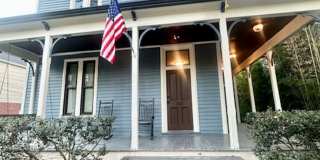 538 Fatherland Street - Lower Unit Gallery 1