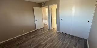 Victorville Green Tree Home- Refurbished 4 Bedrooms, 2 Bathrooms, New Paint, Gallery 9