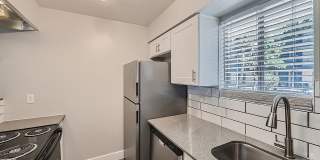 Rise Lakeside Gallery 32