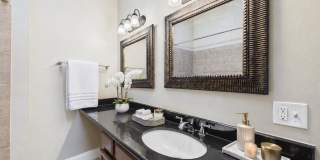 Lower Moyamensing Townhome with Private Patio, Finished Basement & Modern Updates Lower Moyamensing Townhome with Private Patio, Finished Basement & Modern Updates Gallery 17