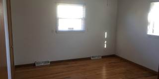 525 e 47th  street-4 Br house with a large finished basement Gallery 7
