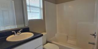 Cozy 3Bed/2Ba Home, Centrally Located w/Access to Shopping, Dining & Tyndall AFB! *SPECIAL: 1/2 OFF 1st Month's Rent!* + *Military Incentive!* Gallery 14