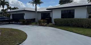 4905 Bayberry Ln Gallery 2