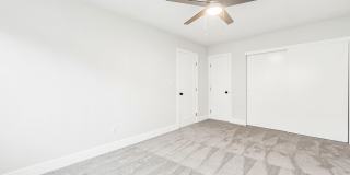 422 Gallery 16