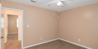 3 bed/2 bath in Lakeside School District, with rear deck! Gallery 40