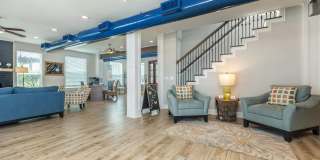 Montabella at Oak Forest Apartments Gallery 9