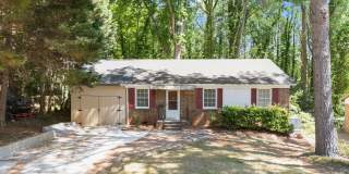 Updated Ranch in North Raleigh, New Floors and Paint, Rear Deck, Pet Friendly! Gallery 1