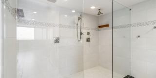 1805 Atlantic Street Gallery 21