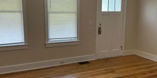 2 Bedroom House off of Rosewood Available Now Gallery 4