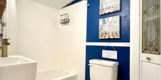 10548 Lake Drive #B Gallery 21