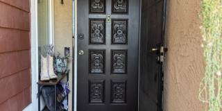 Move in Ready 3bed/3bath, beautiful backyard Gallery 4
