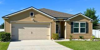 Stylish 4-Bedroom Home with Fenced Yard – Prime Location! Gallery 1