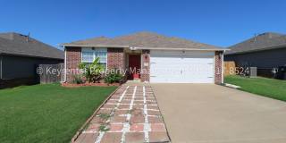 Stunning 3-Bed, 2-Bath Single-Family Home in Bixby! Gallery 1