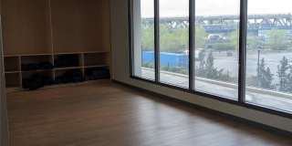 131-02A 40th Road Gallery 10