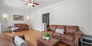 1067 Unit West Balmoral Ave. Gallery 4