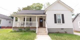 Stunning 3 Bedroom Home with Hardwood Floors & Luxury Bathrooms Gallery 1