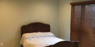 Gorgeous Updated 2BR 3BA Town house Gallery 20